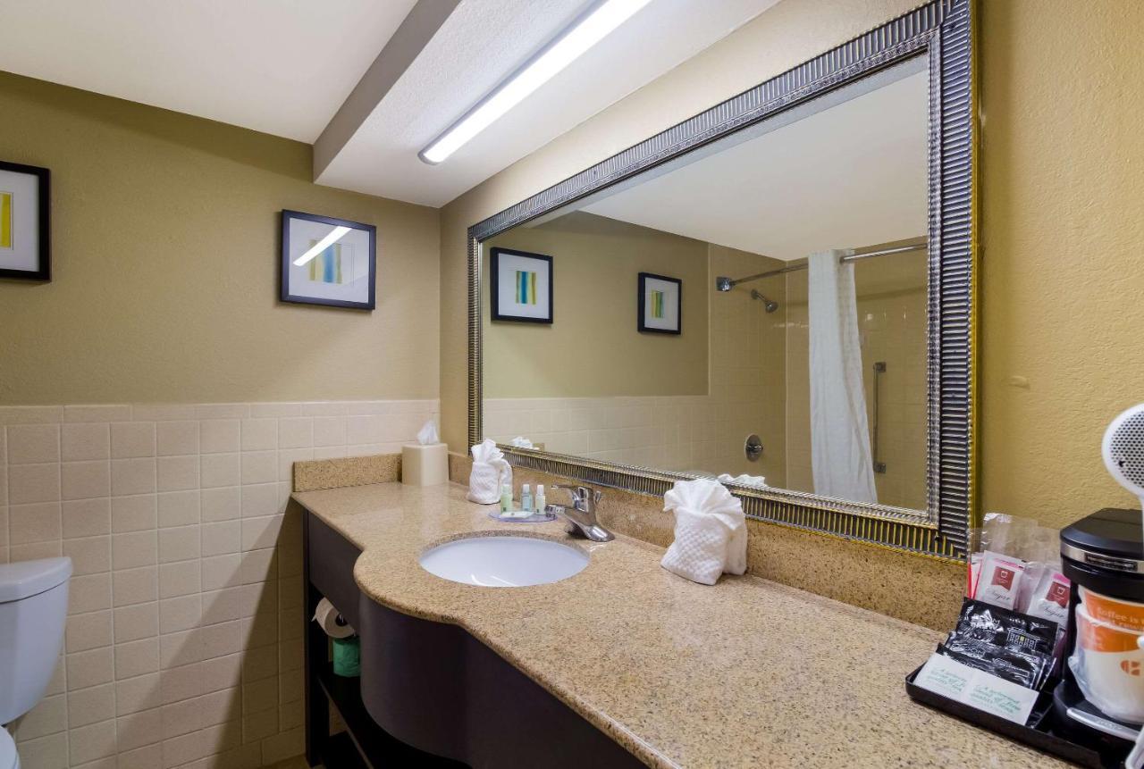 Quality Inn Houston Exterior photo